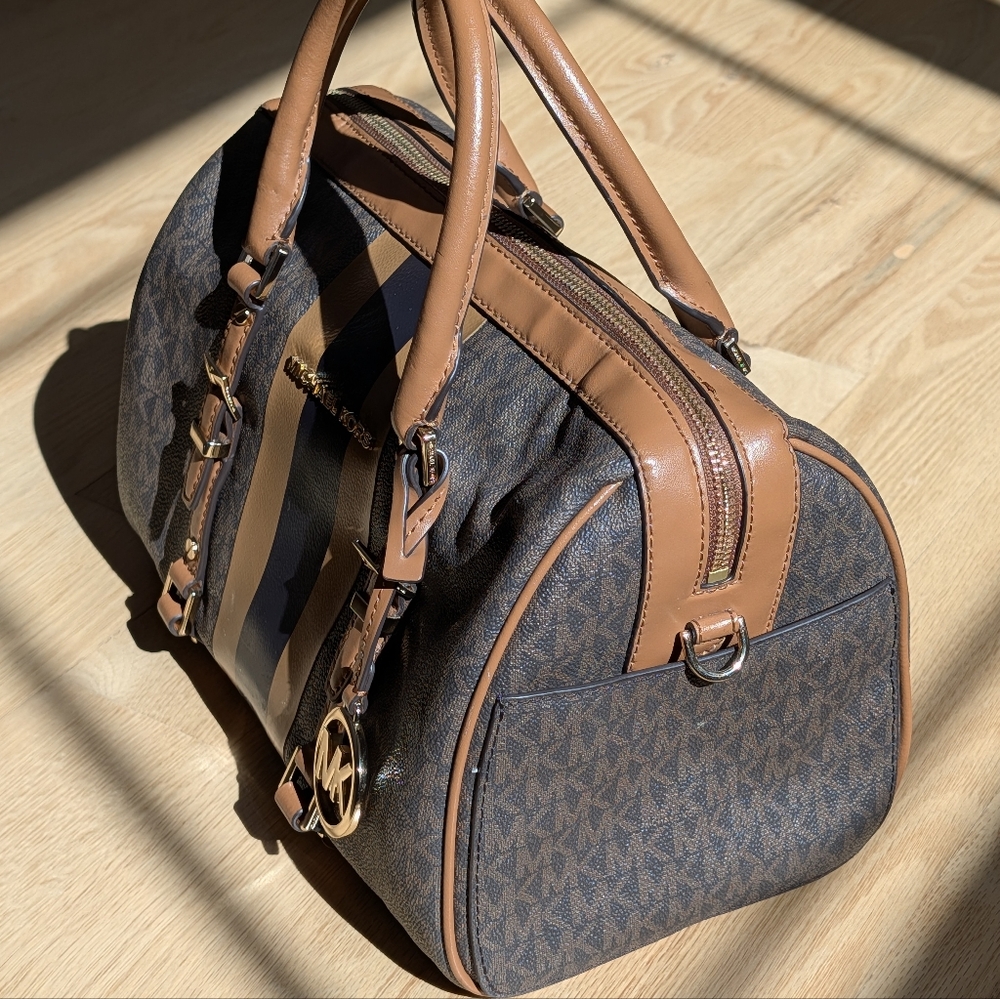 Michael Kors Brown and Tan Bedford Duffel Satchel Bag - Picture 4 of 16